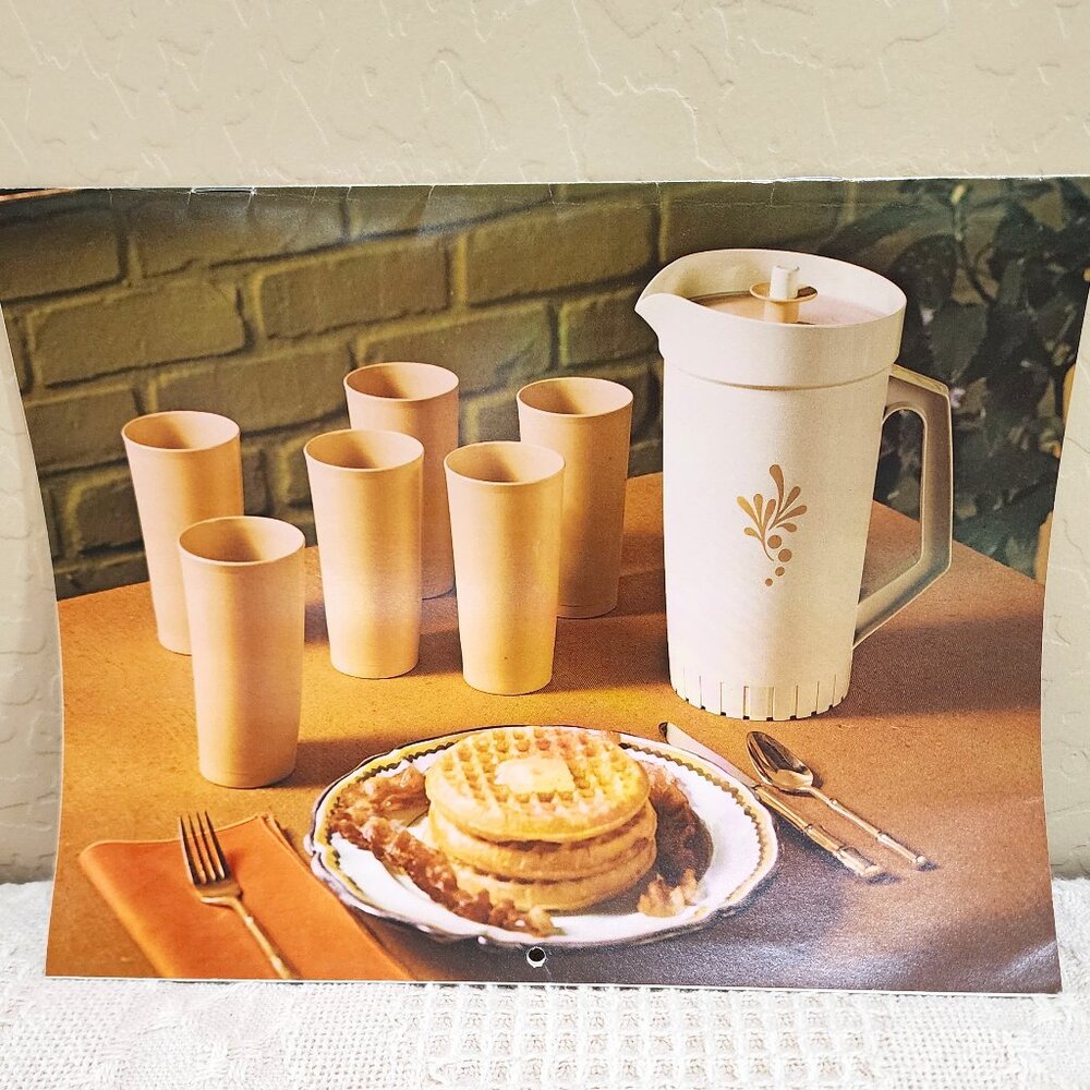 1973 MCM Vintage Unused Tupperware Calendar + Mailing Envelope and Letter NOS